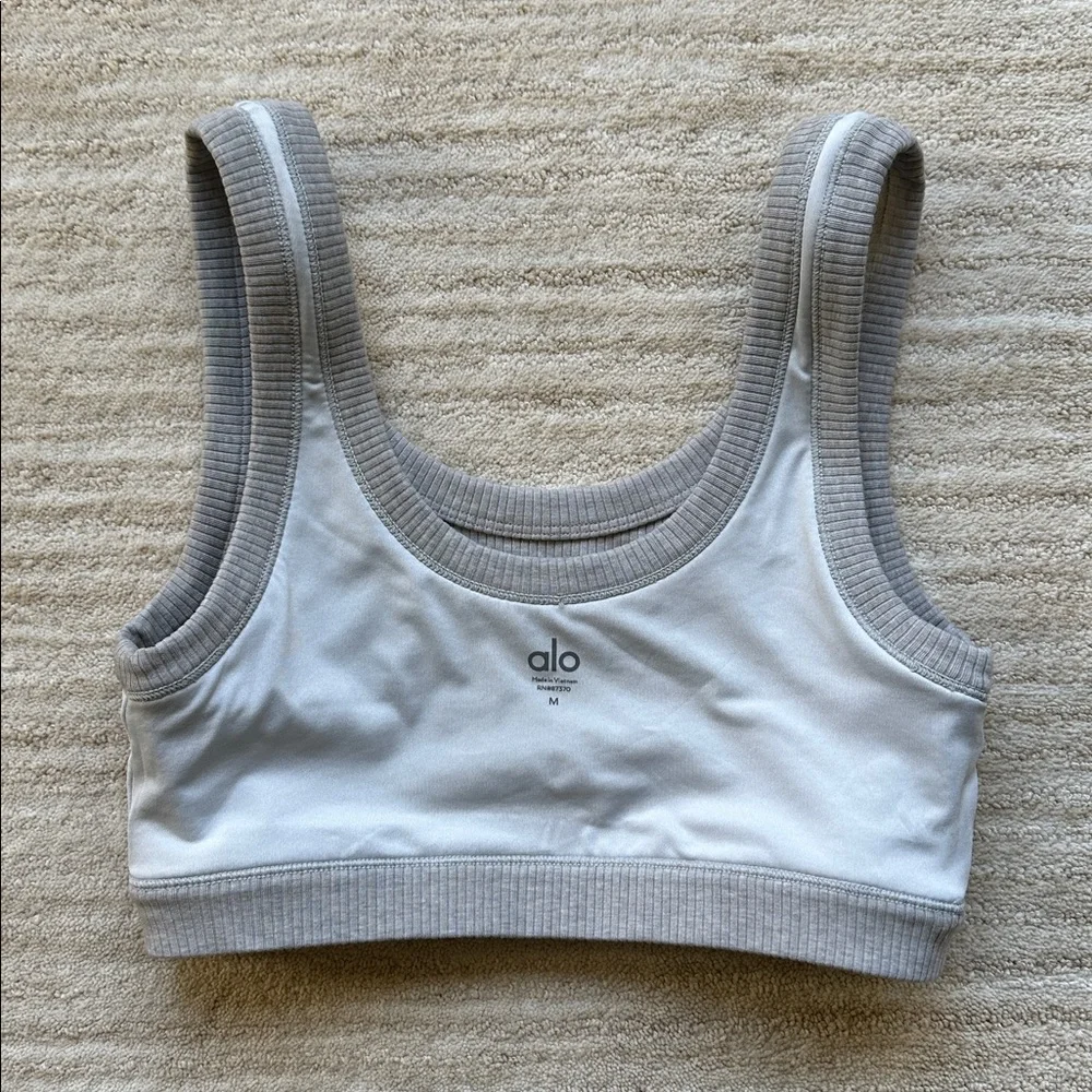 ALO Yoga Wellness Bra Ribbed Wide Thick Strap Stretch Workout Lounge Grey Medium